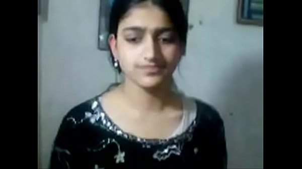 Pakistani muslim teen girl enjoy with lover at home