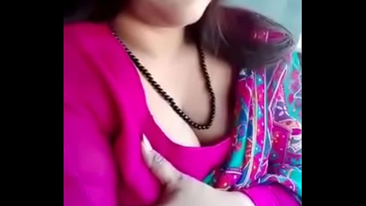 desi milf xxx big boobs aunty squeezing her boobs in car