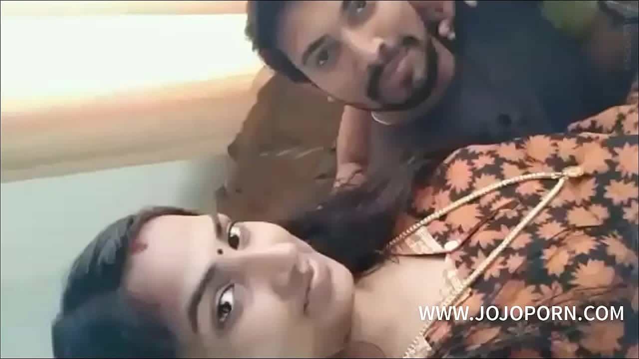 Hot village bhabhi first time pussy boobs sucking with her lover