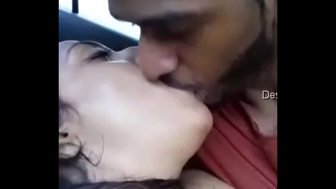 Desi Indian Hot Indian Girl blowjob sex in car mms porn