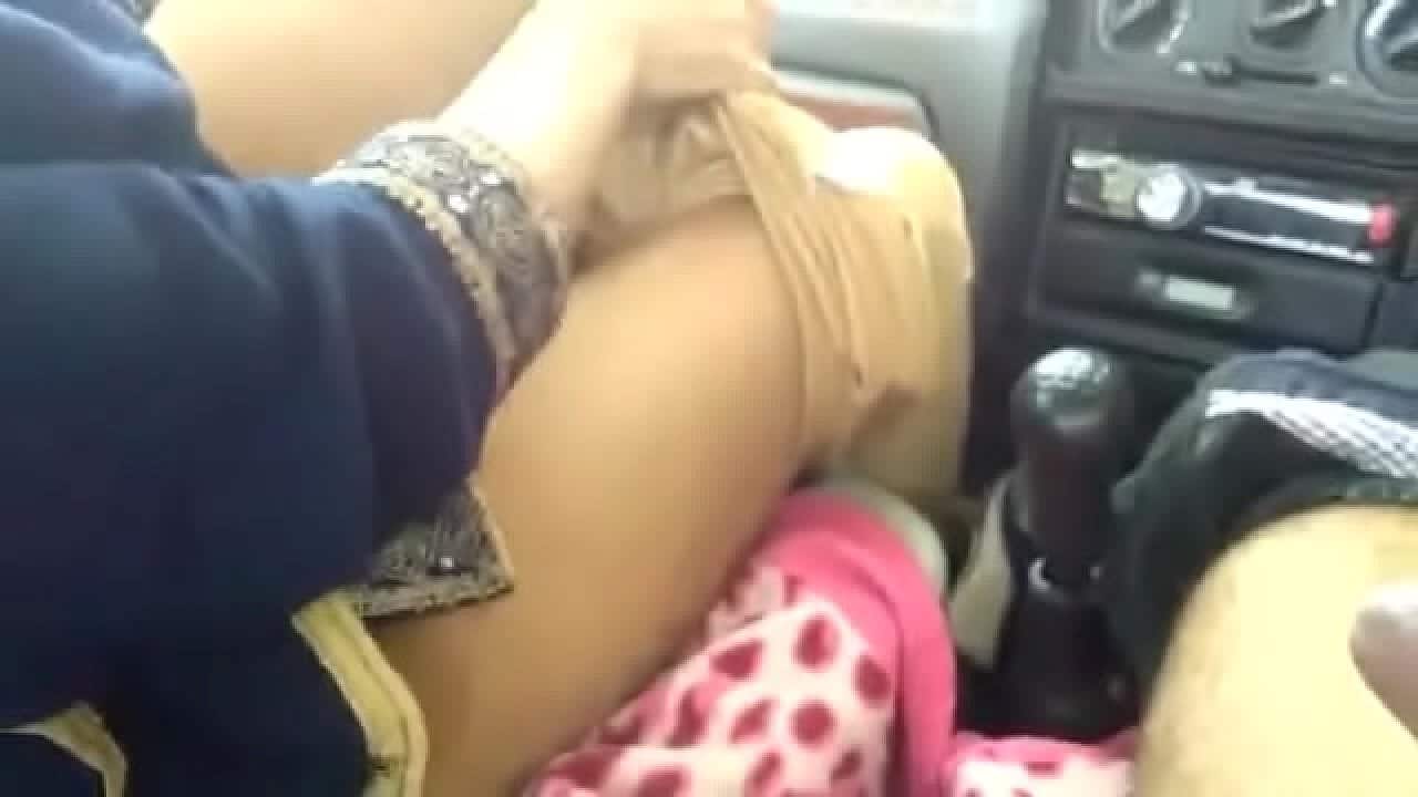 indian sexy bhabhi xxx fucking in car with bf